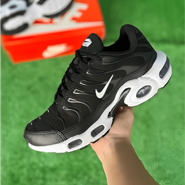 Nike preto e branco 2025
