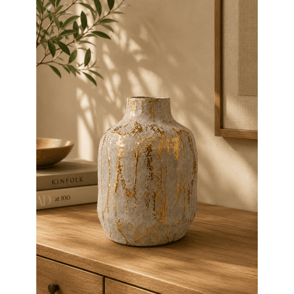 Vaso Em Cerâmica Cinza Detalhes Dourados 23cm Textura