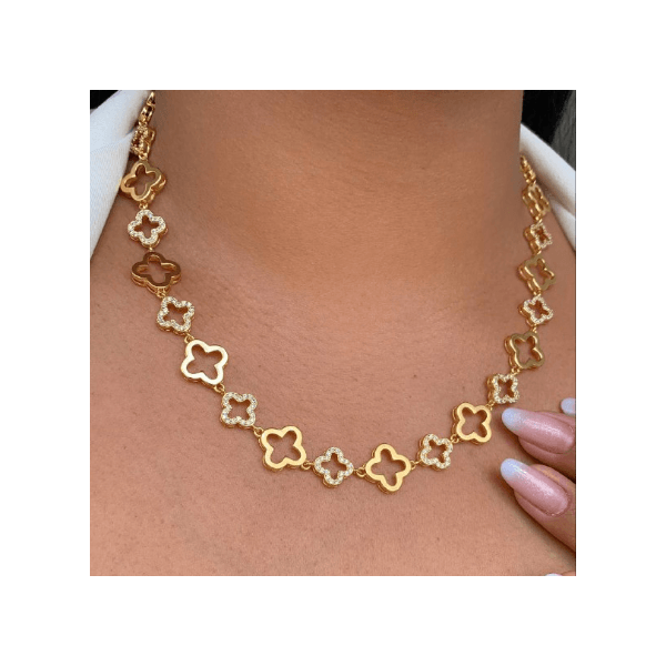 Chocker de trevo liso e cravejado 