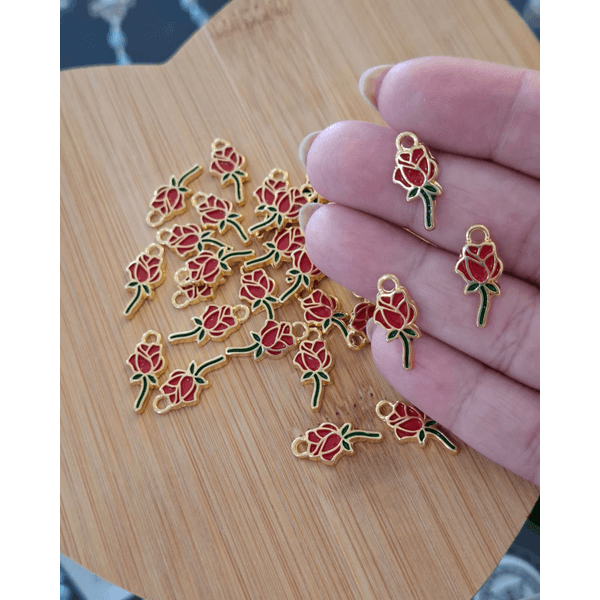 PINGENTE ROSINHA C CAULE COM PINTURA M70319CP .