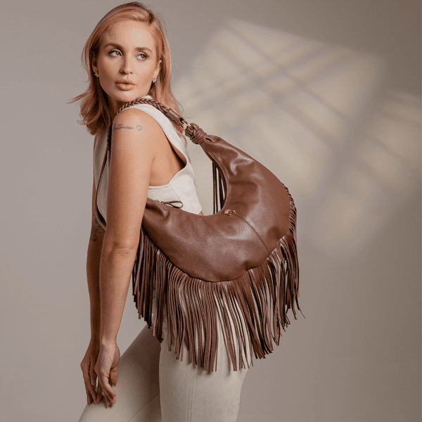 Bolsa em Couro Capuccino com Franja Isabele