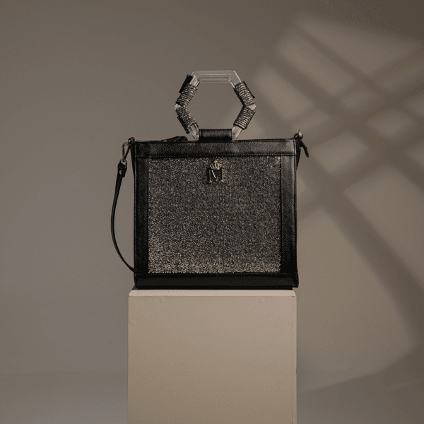 Bolsa em Couro Preto c/ manta de Cristal Edna