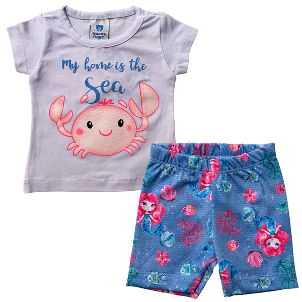 Conjunto bebê blusa branca e short ciclista azul fundo do mar