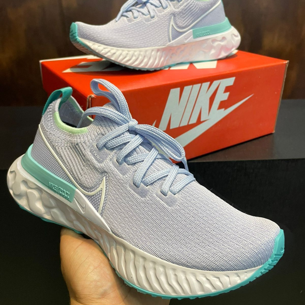 Nike shop react 83