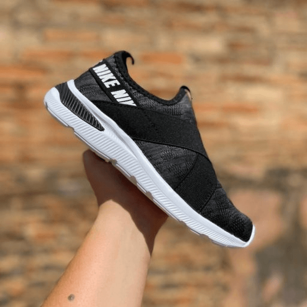 Nike Slip Ultra Leve Preto e Branco