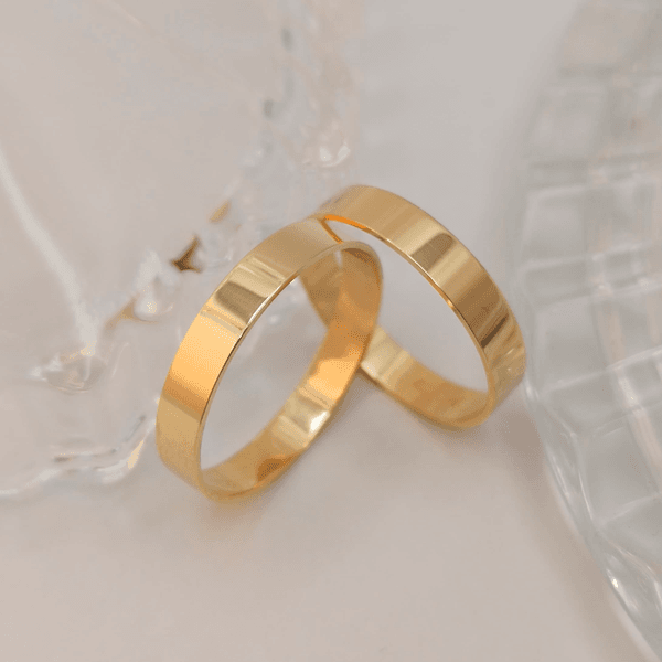 Par de Alianças Retas em Ouro 18K - 3,5mm