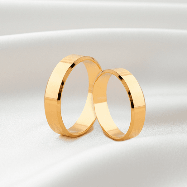 Par de Alianças Chanfradas em Ouro 18K - 4mm