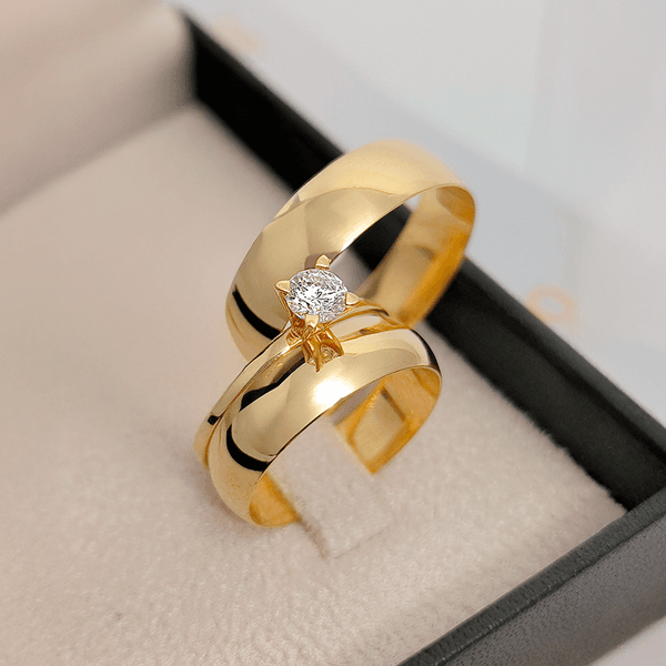 Par de Alianças Tradicionais + Anel Solitário em Ouro 18K - 5mm