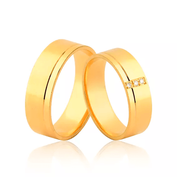 Par de Alianças com 3 Diamantes em Ouro 18K