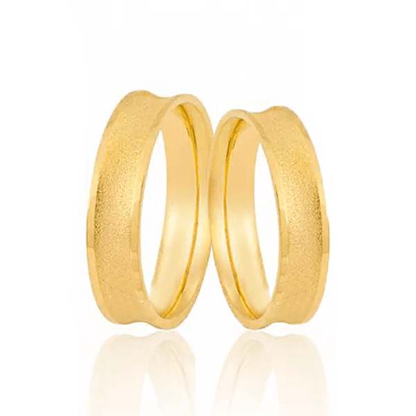 Par de Alianças Côncavas em Ouro 18K | Diamantada e Polida
