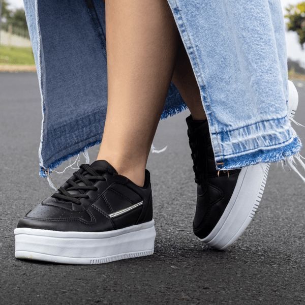 Tênis Casual Sapatênis Feminino com Brilho e Recortes Sola Alta