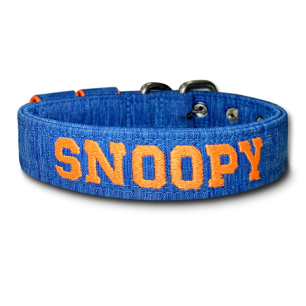 COLEIRA BABY PERSONALIZADA 3cm azul riscado com nome em laranja flúor 