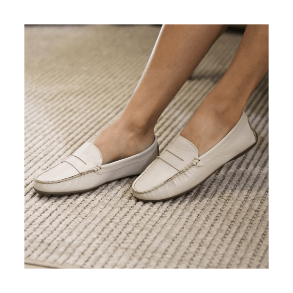Mocassim Liz Branco Off em Couro