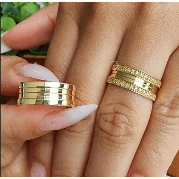 Par de Alianças em ouro 18K 