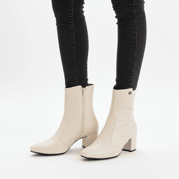 Botas Femininas Montaria Lirom Cano Médio Salto Bico Fino 