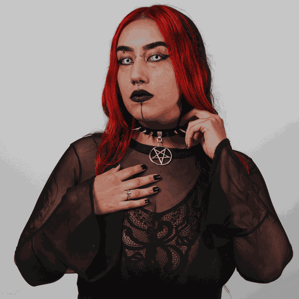 Choker Gargantilha com Pingente de Pentagrama e Spike 