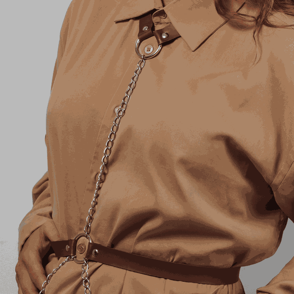 Harness de Corpo In Chains Marrom com Correntes Franjinhas na Cintura