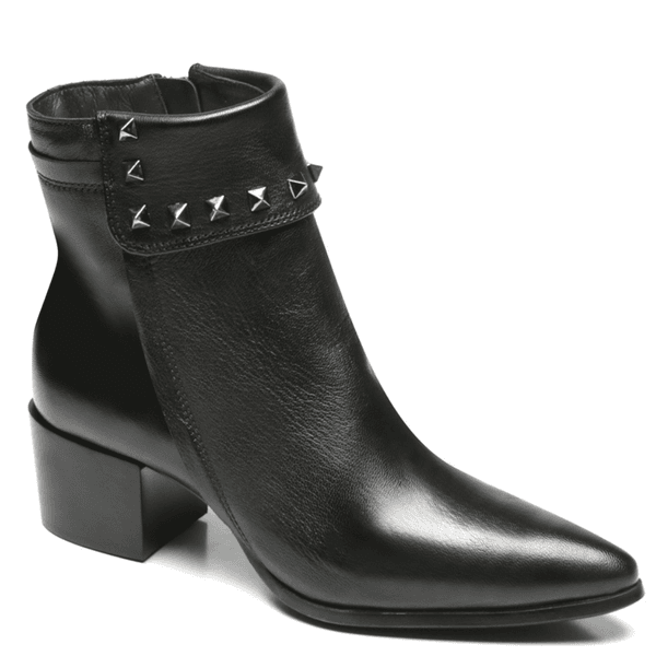BOTA TACHAS COURO PRETO