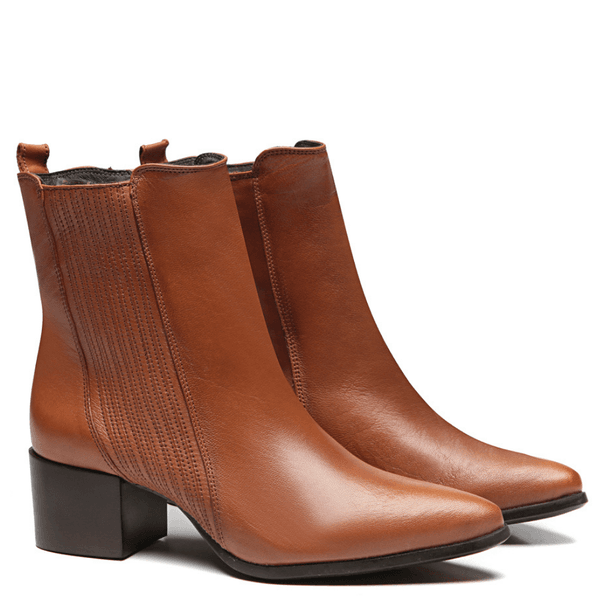 Bota caramelo bico fino cheap