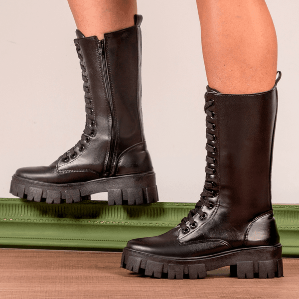 Bota Franshoes Montaria Feminino com Atacador Preto