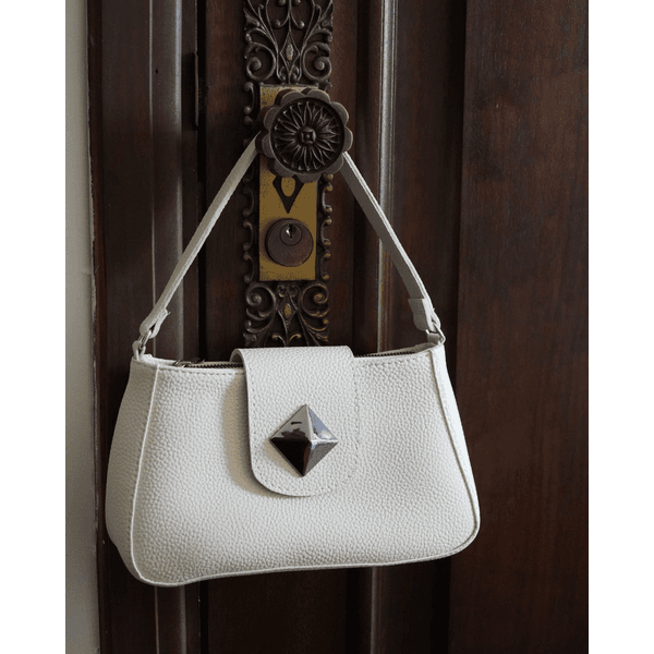 Bolsa Dani Alça de Mão e Corrente 