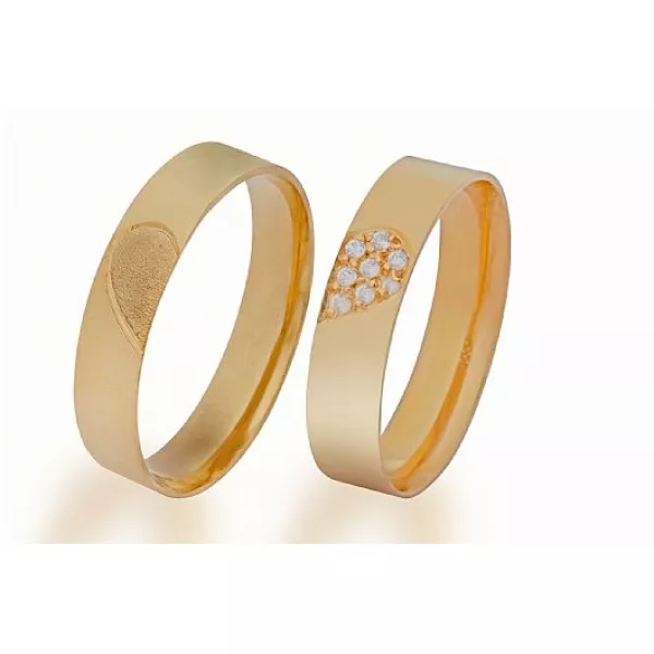 Alianças de Ouro com Coração Cravejado de Pedras - FA-295 - Fábrica das Alianças
