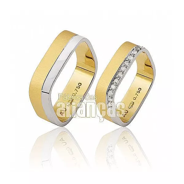 Alianças Quadradas em Ouro Amarelo e Ouro Branco com Diamantes - FA-453 - Fábrica das Alianças
