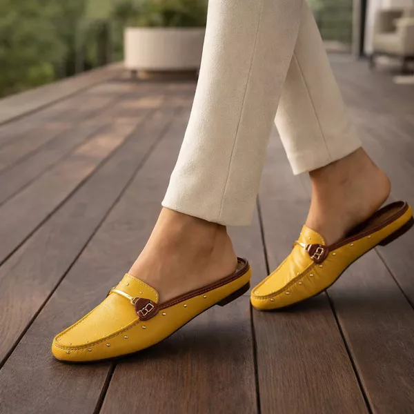 Mocassim em Couro Amarelo Mostarda | DEDMAR CALÇADOS