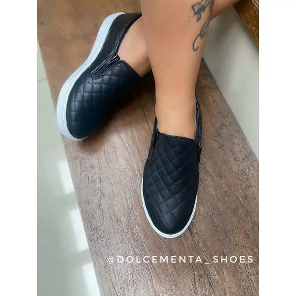 Tênis Slip on Liz {Preto} | Dolce & Menta