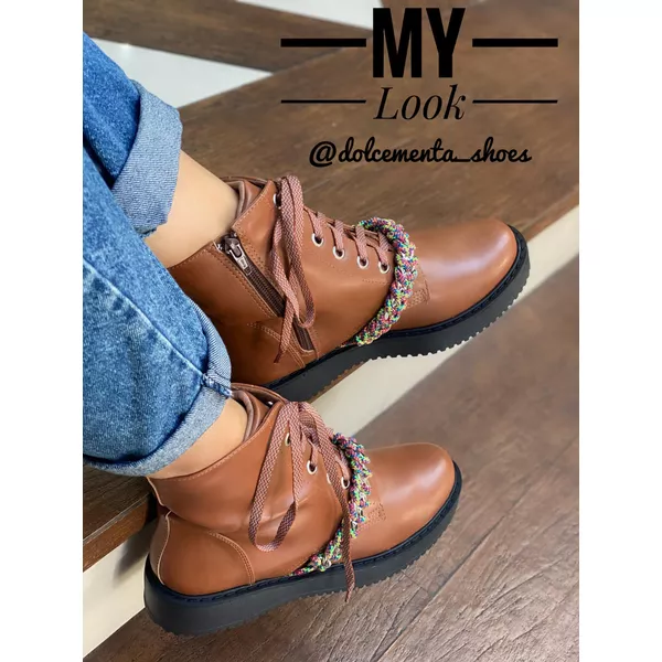 Bota coturno caramelo faixa color - Dolce & Menta