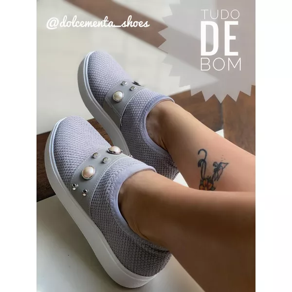Tenis slip on cinza faixa perolas