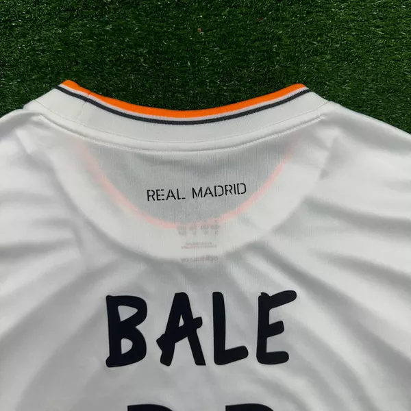 Camisa Retrô Real Madrid Home I 13/14 - Branca - Bale #11 | FUTCAMISA