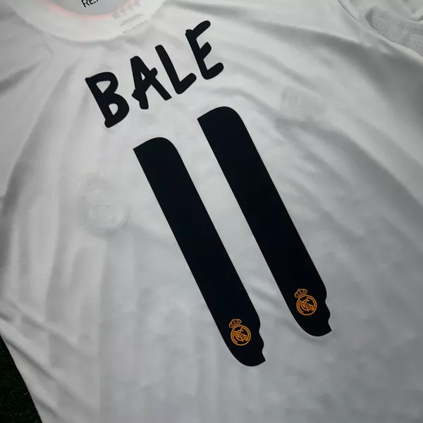 Camisa Retrô Real Madrid Home I 13/14 - Branca - Bale #11 | FUTCAMISA