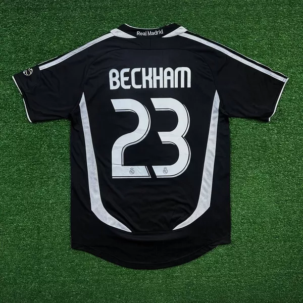 Camisa Retrô Real Madrid 06/07 III Third - Beckham 23 - Torcedor