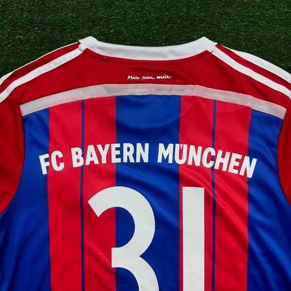 Camisa Retrô Bayern de Munique Home I 14/15 - Schweinsteiger #31