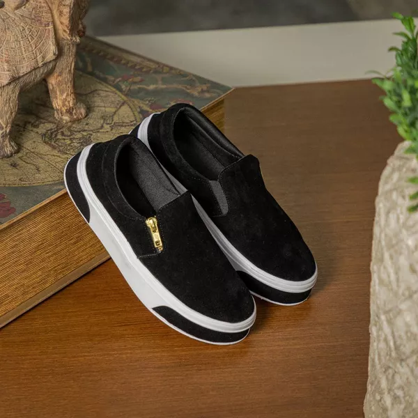 Slip On Feminino em Camurça Preto Solado Com Tiras 503-GG | GuGi