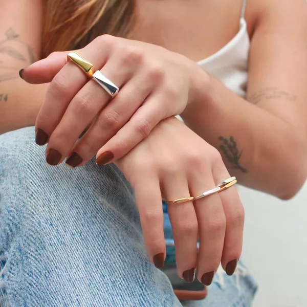 Anel Quadrado Fino Personalizável Folheado em Ouro 18k