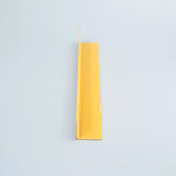 CANTONEIRA EM PVC 25X25X2,0MMX3,0M CEREJEIRA