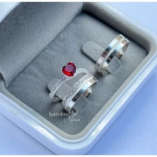 ALIANÇAS ALICE 5 MM NAMORO PRATA com pedras de zirconia com solitario love 