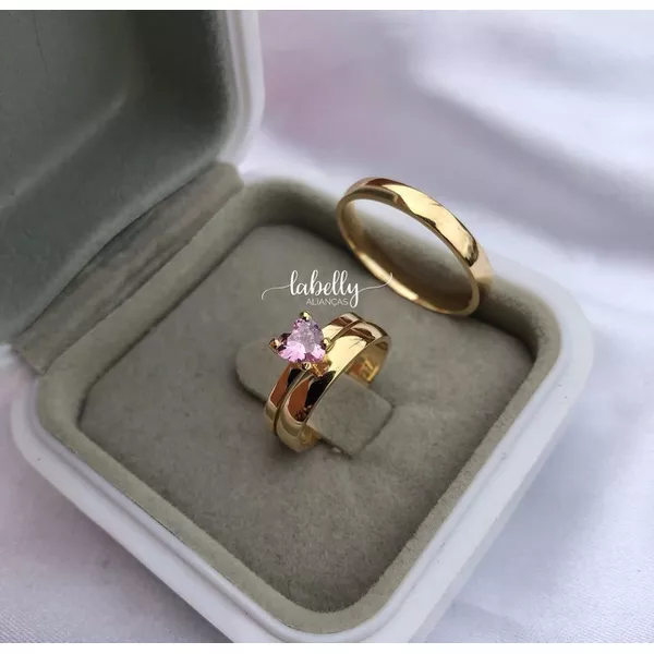 PAR DE ALIANÇAS 3'MM ABAULADA - COM ANEL SOLITÁRIO CORAÇÃO ROSA