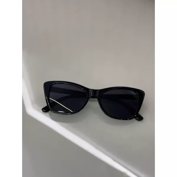 OCULOS 28 PRETO