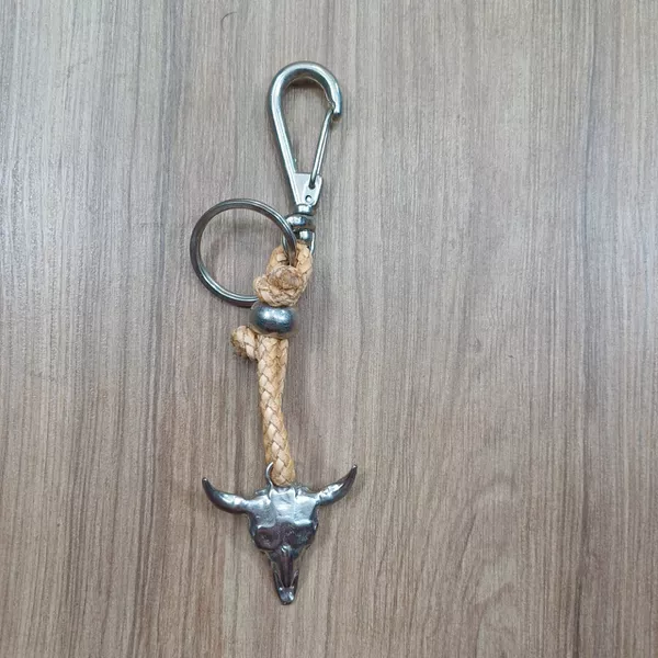 Porta Celular em Couro Entalhado 