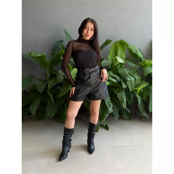 パンツ Shop faerie eyelet corset bermuda pants Shorts Carline Couro Fake com Cinto PRETO | LOJA TUTTI FRUTTI
