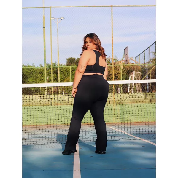 Calça Flare K2b Plus Size - Iza PRETO | LOJA TUTTI FRUTTI