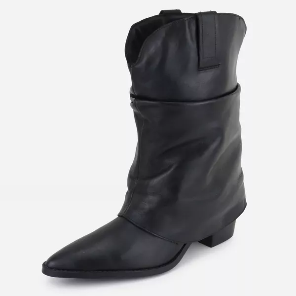 Bota Em Couro Bico Fino Natália Preto 