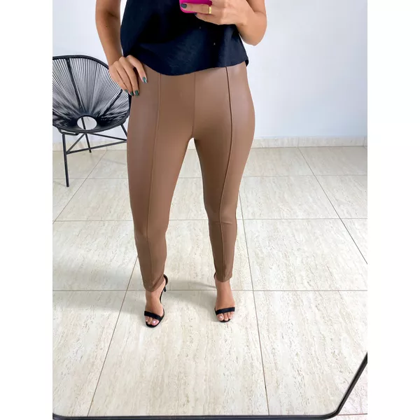 CALÇA COURINO FLANELADA MARROM