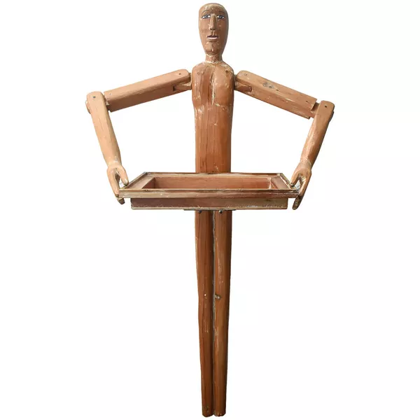 Escultura de parede “Boneco com bandeja” - 164 x 86