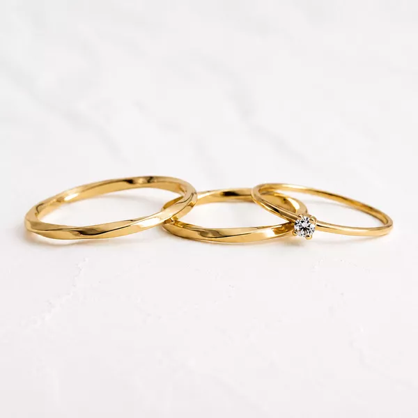 Aliança de Casamento em Ouro 1,5mm Vórtice e Anel Solitário Mia Anima - Conjunto - Rosê & Co.