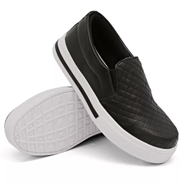 Slip On Matelassê Preto DKShoes