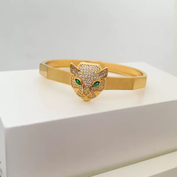 Bracelete Tigre Cravejado com Zirconia Banhado a Ouro 18k